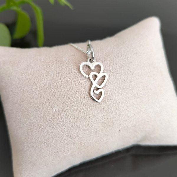Imagen representativa de la categoría 4. COLLARES