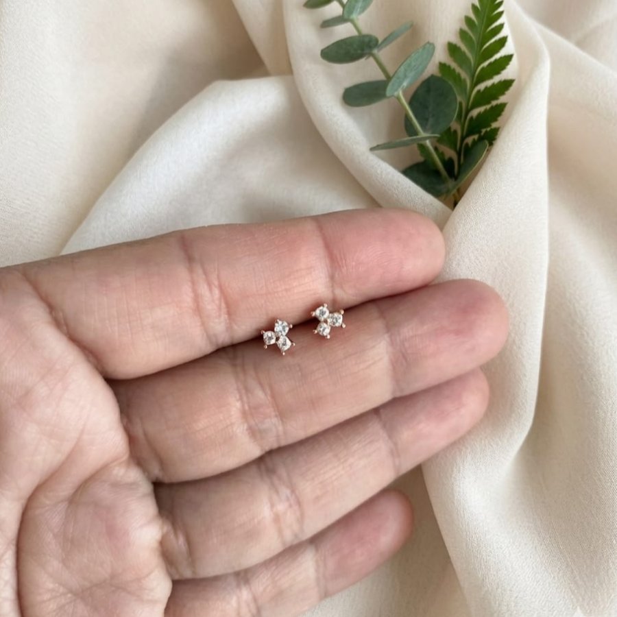 Imagen destacada del producto ARETES REVERSIBLES TRES PUNTOS